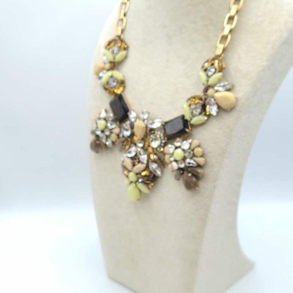 J Crew Heavy Chunky Crystal Resin Multicolor WOWZER Necklace - Picture 12 of 16